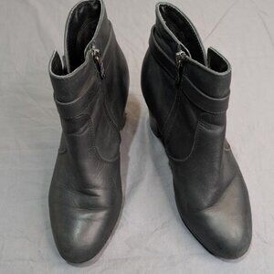 Artica Black Leather Chunky Heel Ankle Boots Size 8.5